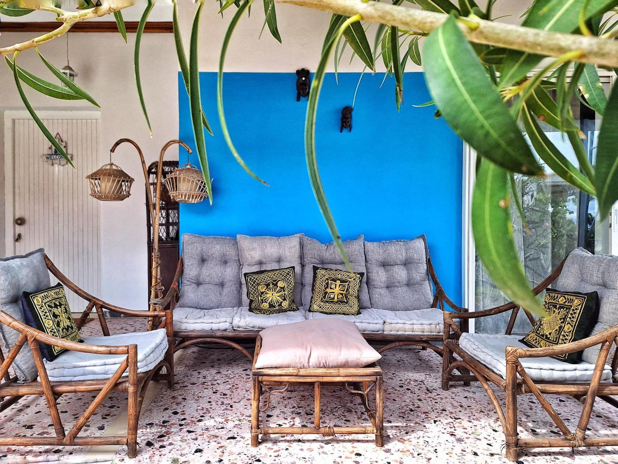 Lemami Seafront Bungalows Kavos Bilik gambar