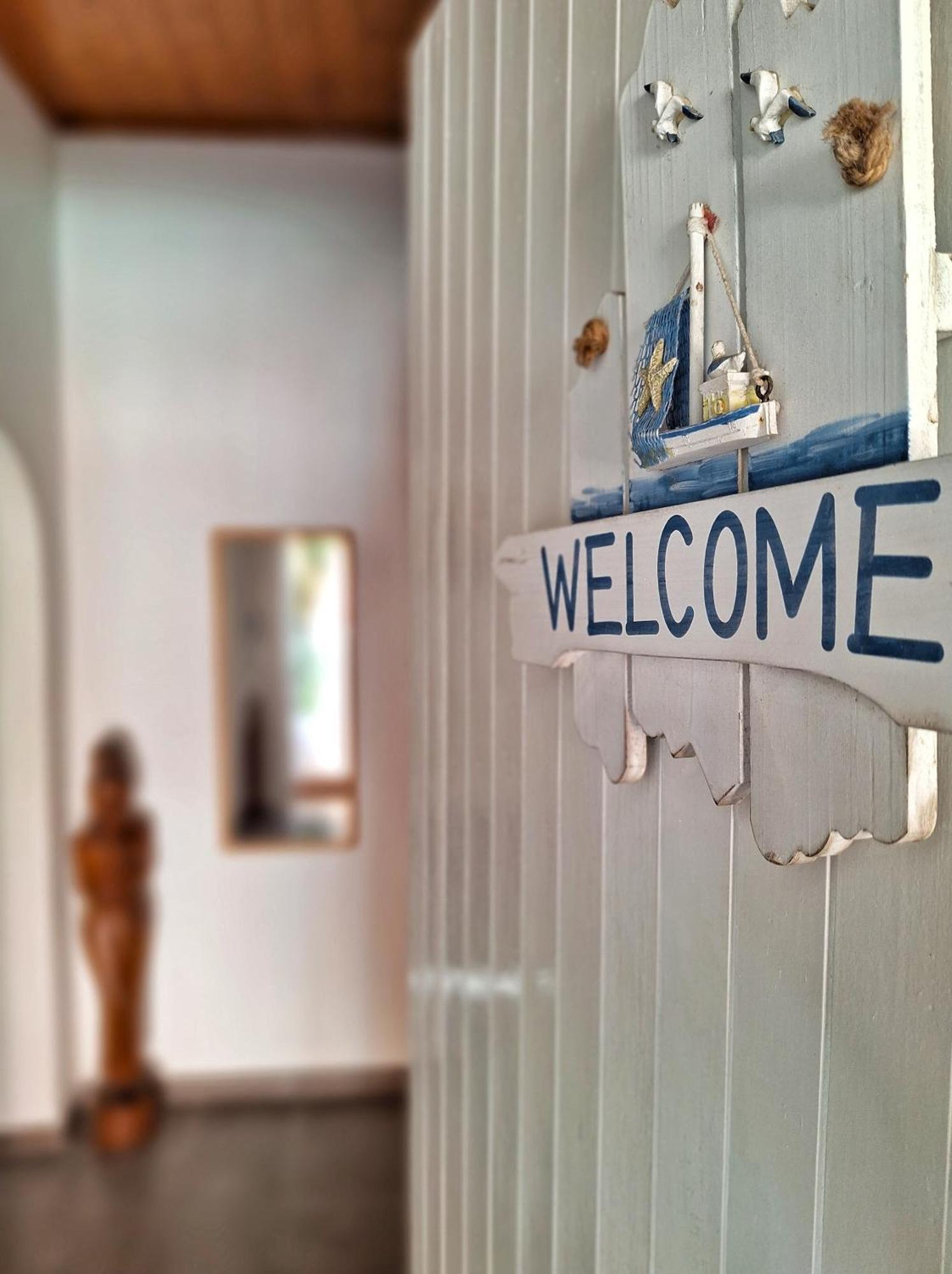 Lemami Seafront Bungalows Kavos Bilik gambar