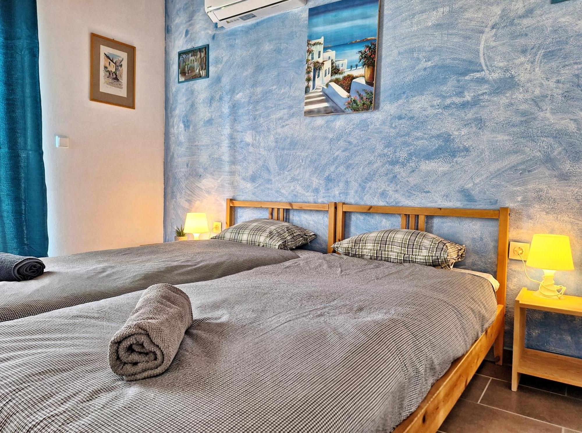Lemami Seafront Bungalows Kavos Bilik gambar